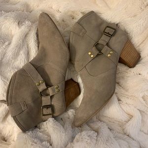 🌼$8 SALE🌼 Grey ankle boots